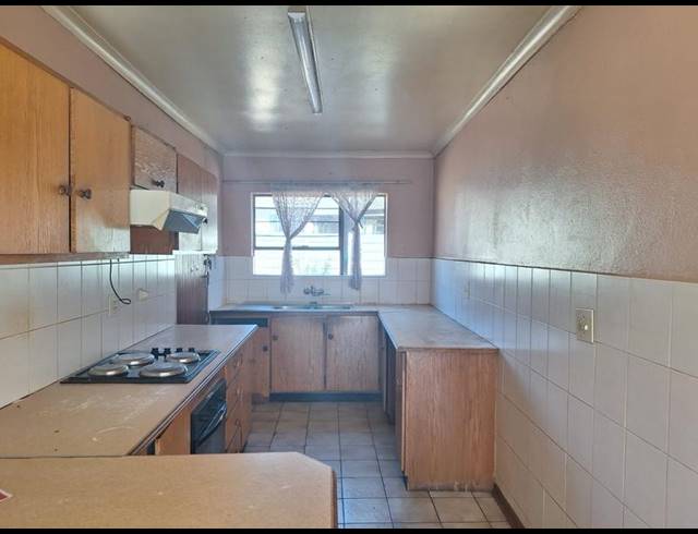 3 BEDROOM PROPERTY TO RENT IN DALPARK EXT 1
